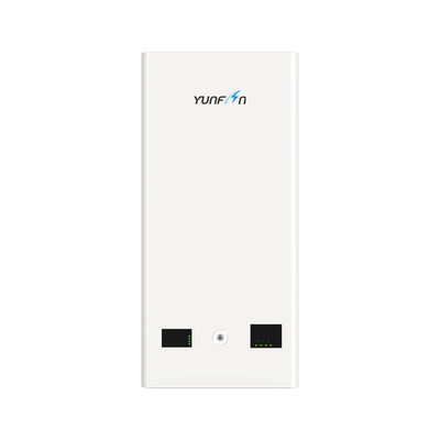 गुणवत्ता YUNFAN YF51200-5KW ऑल-इन-वन वॉल माउंट एनर्जी स्टोरेज सिस्टम 51.2V 200Ah 10.24kWh LiFePO4 5kW हाइब्रिड इन्वर्टर मैक्स 6 पैरेलल यूनिट्स होम सोलर बैकअप पावर फैक्टरी